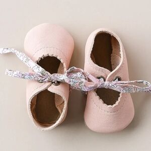 Sun & Lace Pink Leather Newborn Baby Shoes